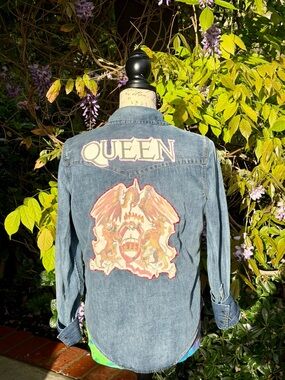 Womens's Snap Jean Shirt by Calvin Klein Jeans-Medium. Queen